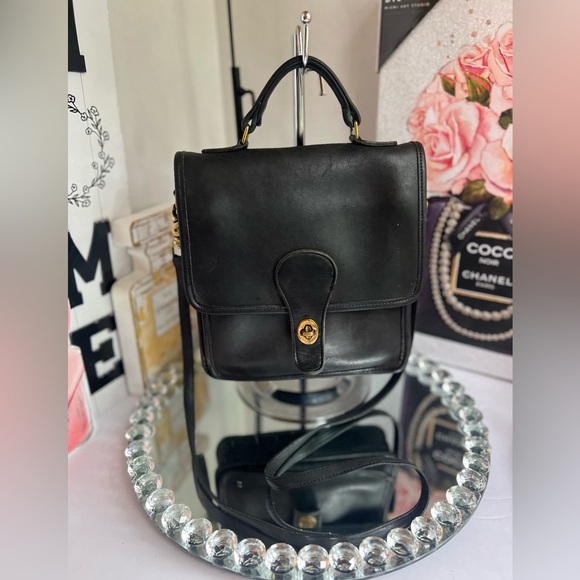 Coach vintages black leather Crossbody Bag - Picture 5 of 11